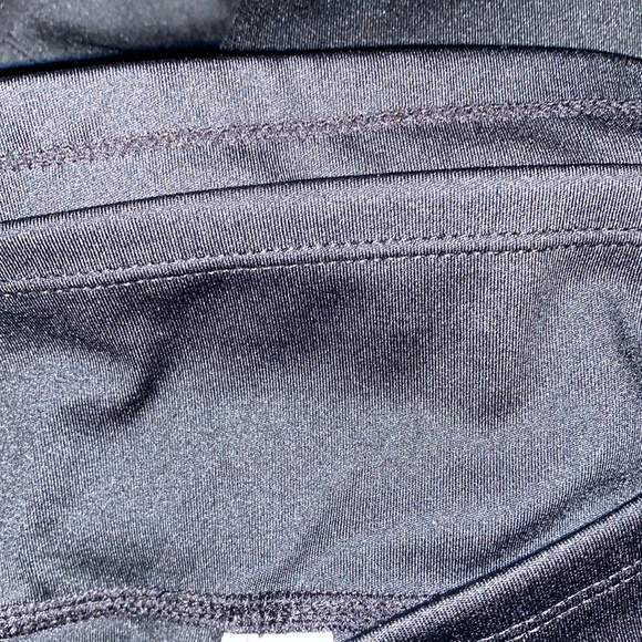 Black Sports Wear Leggings Size Medium - Picture 5 of 5
